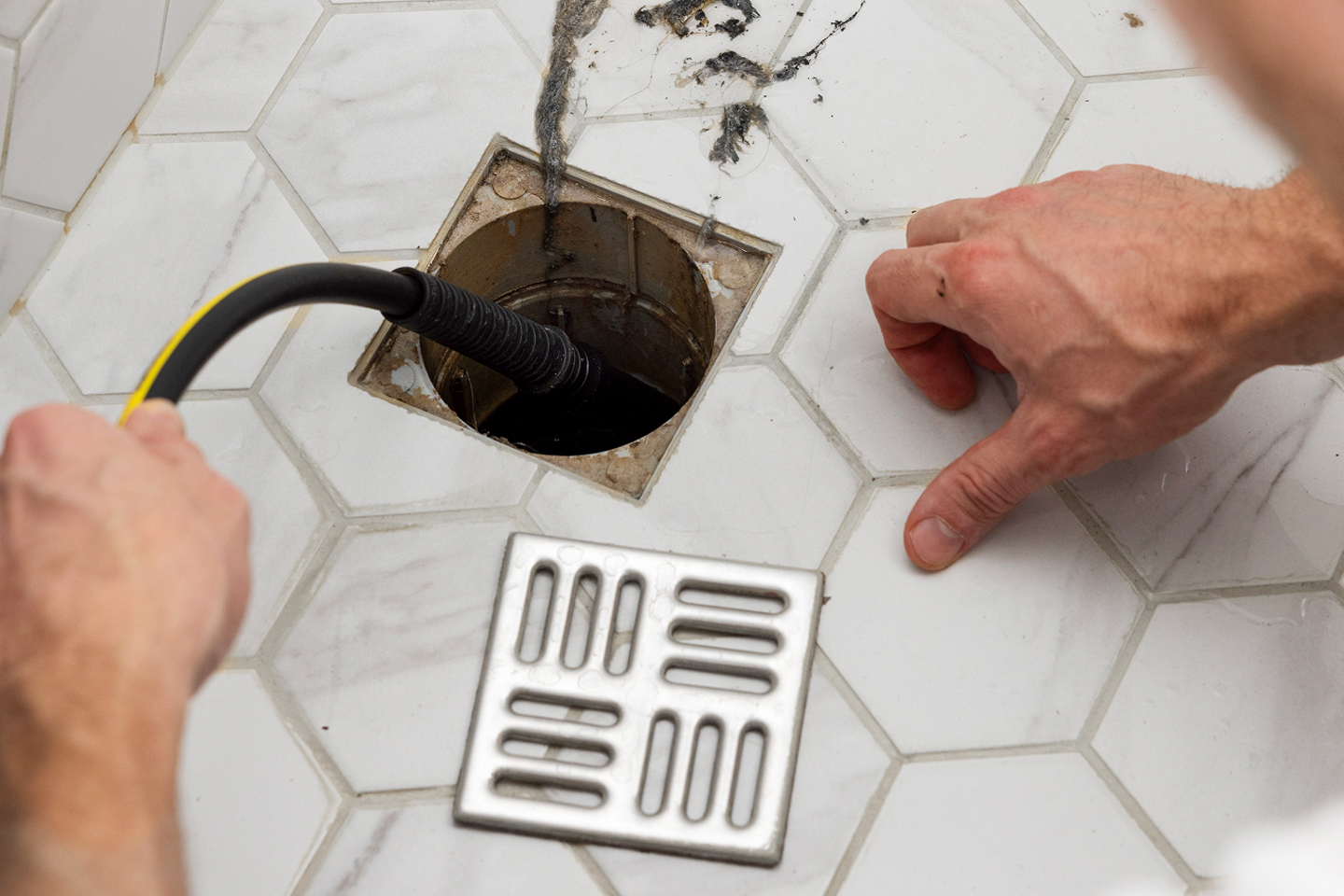 drain assemby cleaning