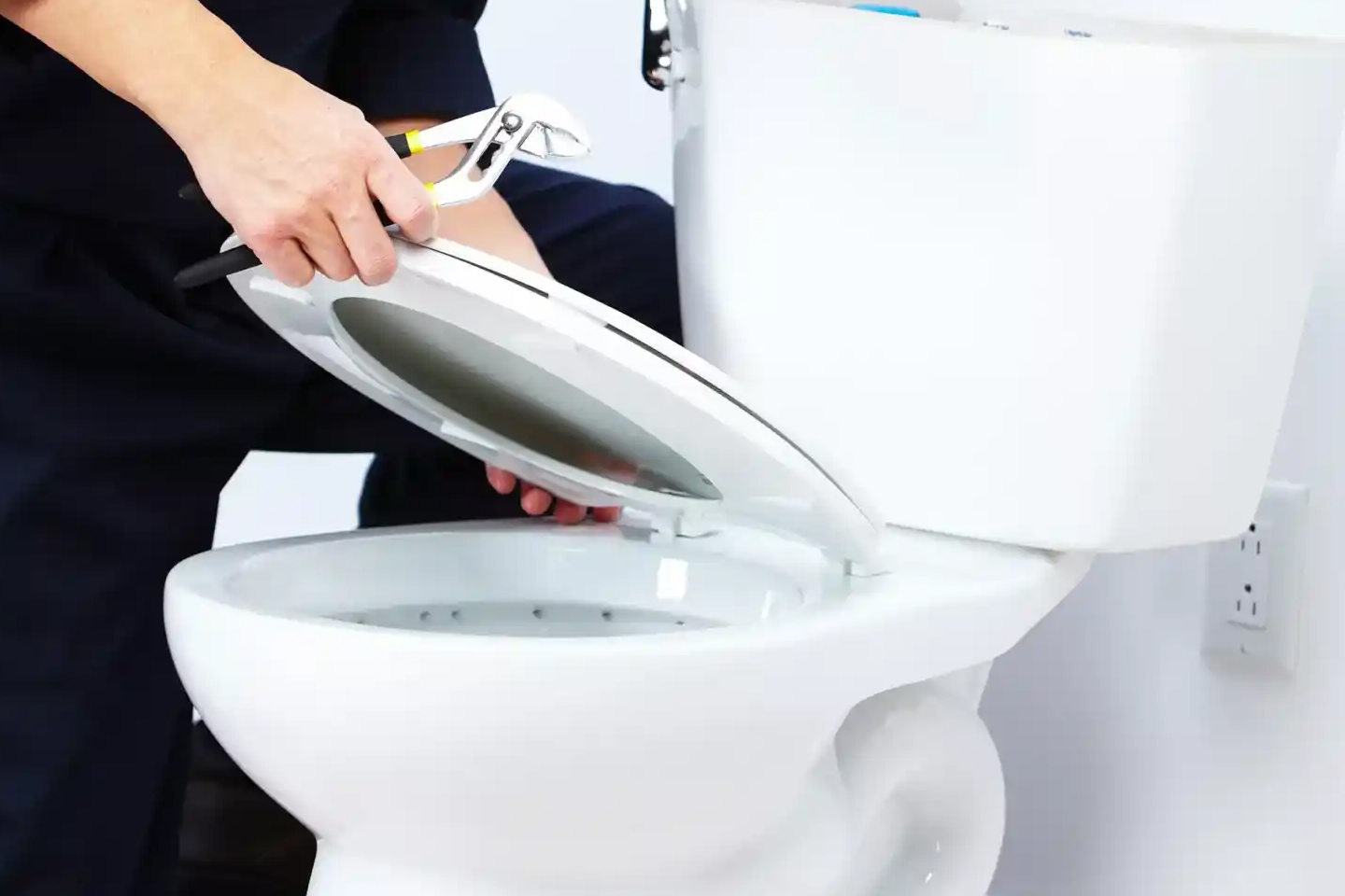 toilet lid removal